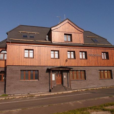 Apartman Eskadra 02 Horní Malá Úpa Dış mekan fotoğraf