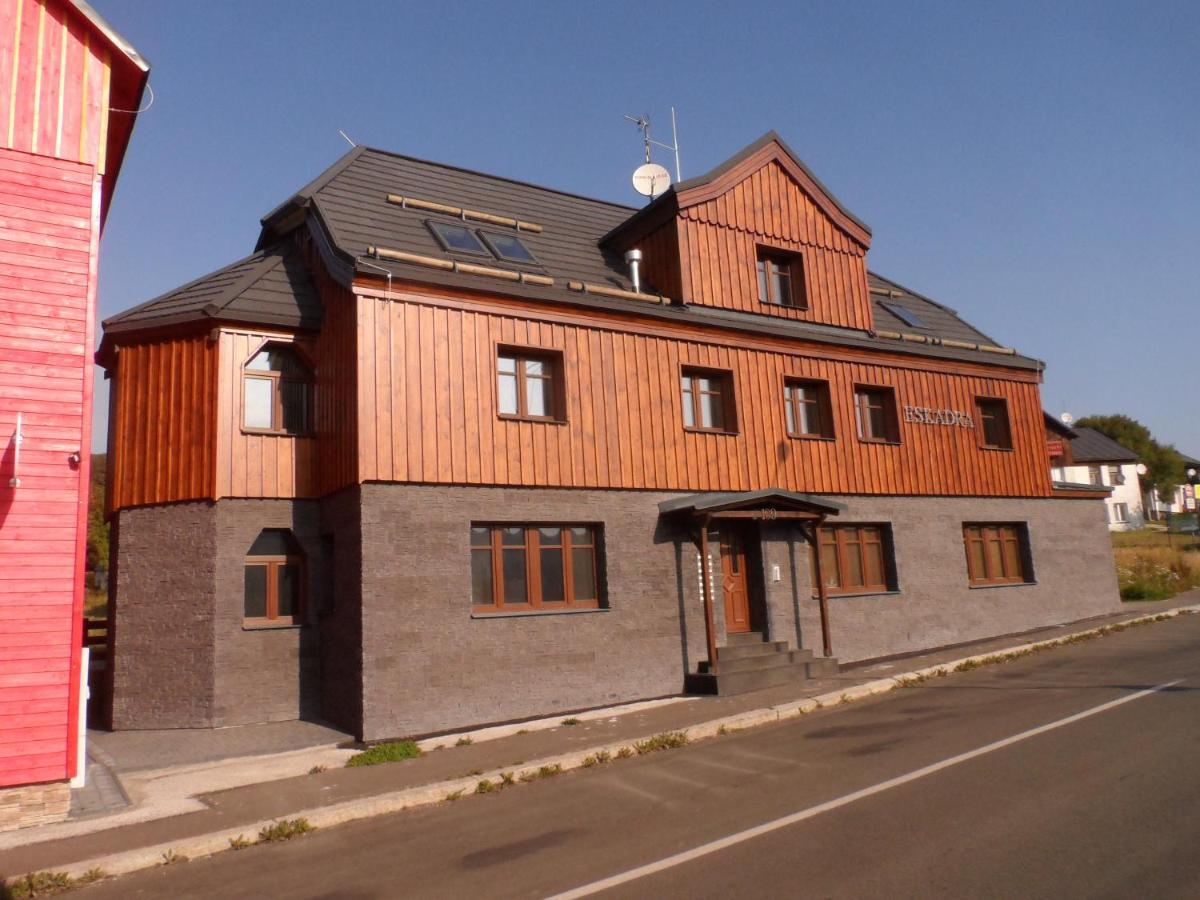 Apartman Eskadra 02 Horní Malá Úpa Dış mekan fotoğraf